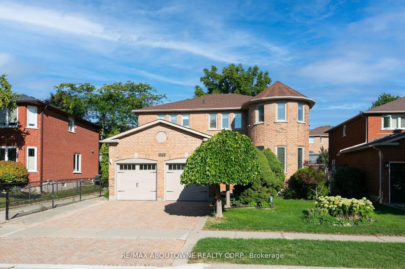 Property W12397853 - Image 1