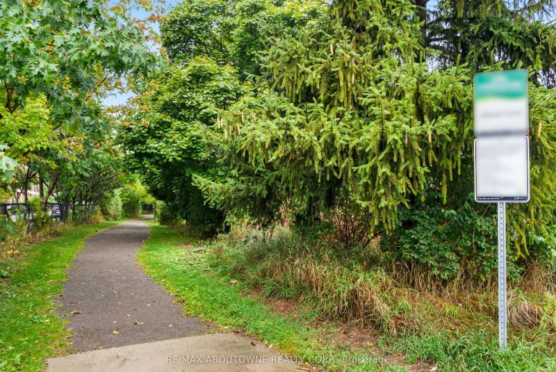 Property W12428589 - Image 1