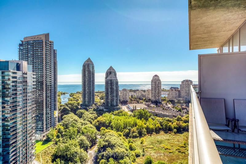 Property W12436942 - Image 1