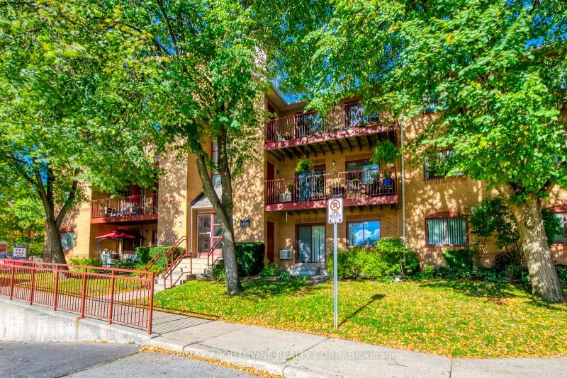 Property W12440428 - Image 1