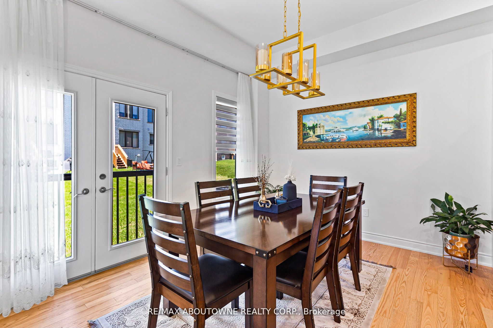 3470 Clayton Trail, Oakville ‣ W12476396 3470 Clayton Trail, Oakville ‣ W12476396