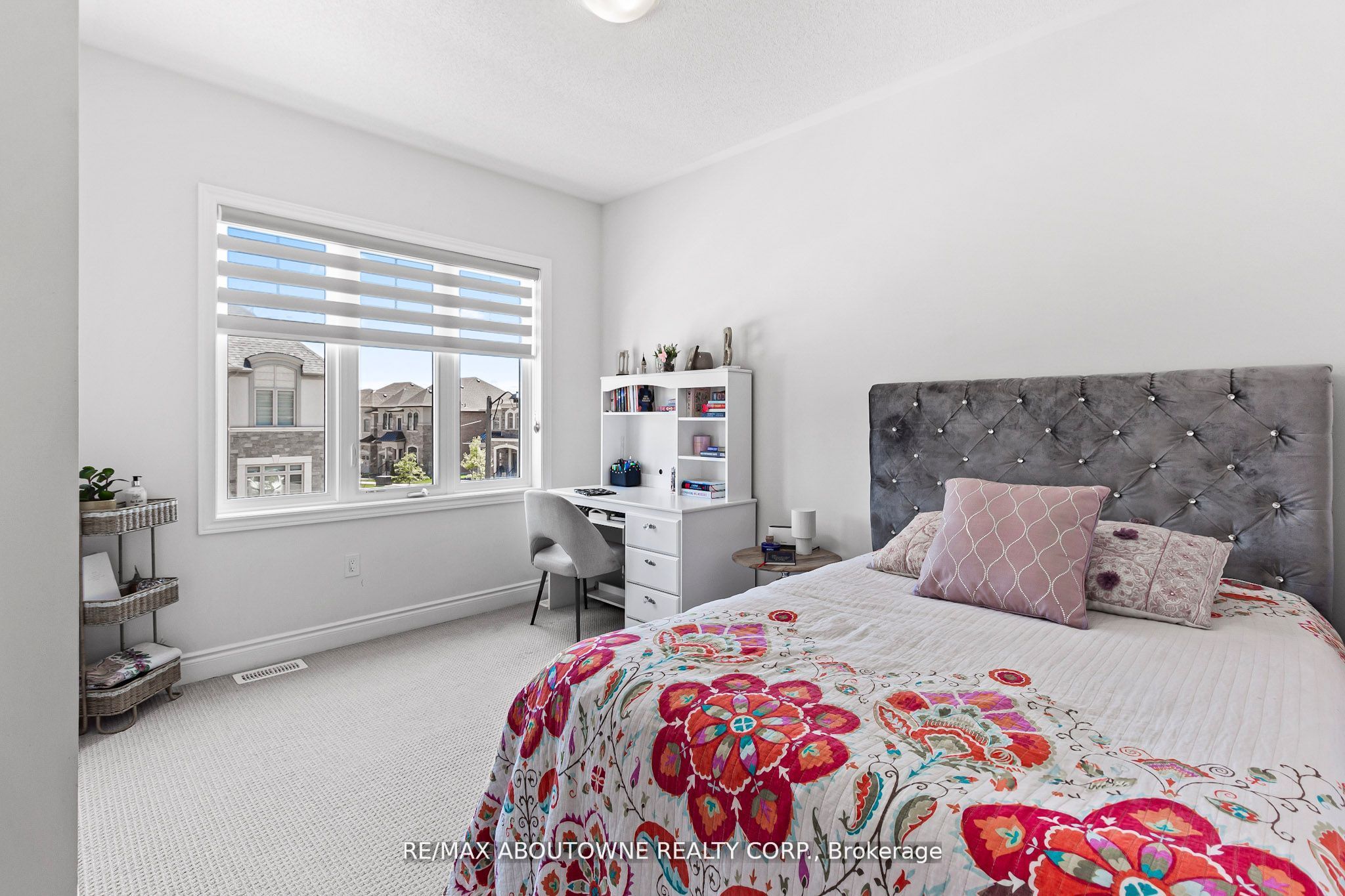 3470 Clayton Trail, Oakville ‣ W12476396 3470 Clayton Trail, Oakville ‣ W12476396