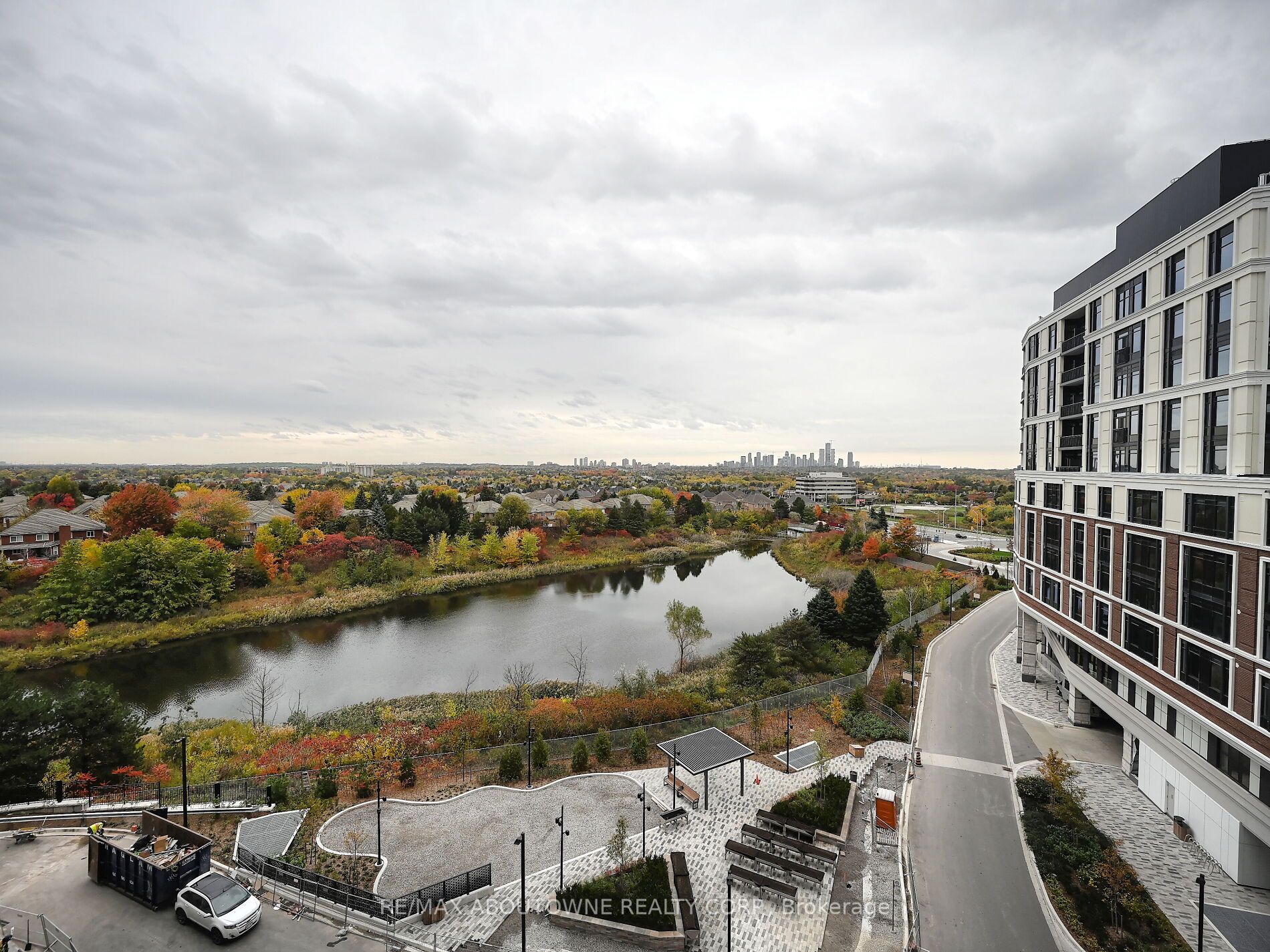 04 – 1495 Eglinton Avenue, Mississauga ‣ W12477030 04 – 1495 Eglinton Avenue, Mississauga ‣ W12477030