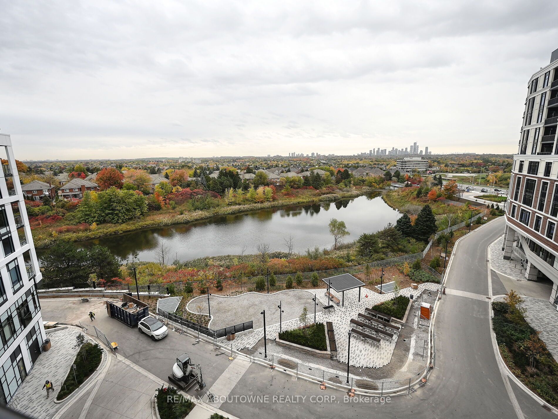 04 – 1495 Eglinton Avenue, Mississauga ‣ W12477030 04 – 1495 Eglinton Avenue, Mississauga ‣ W12477030