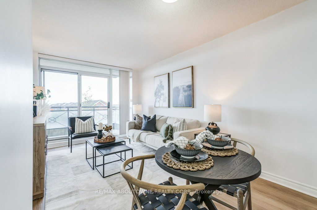 5 – 2325 Central Park Drive, Oakville ‣ W12477053 5 – 2325 Central Park Drive, Oakville ‣ W12477053