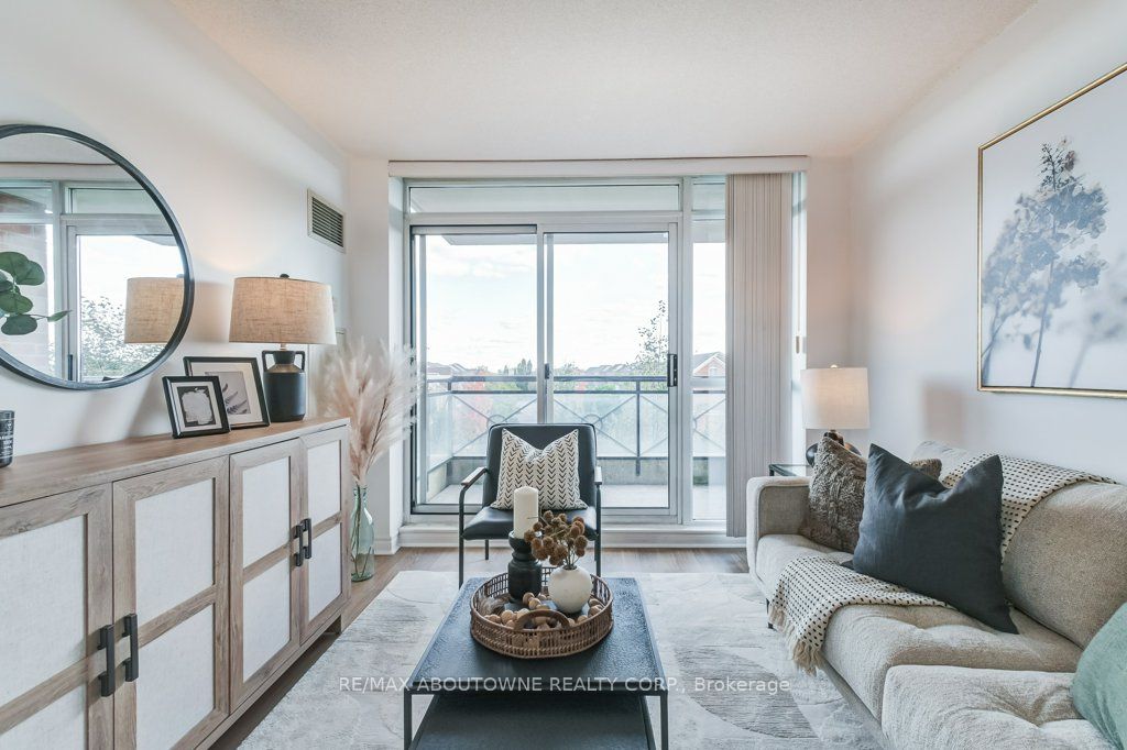 5 – 2325 Central Park Drive, Oakville ‣ W12477053 5 – 2325 Central Park Drive, Oakville ‣ W12477053