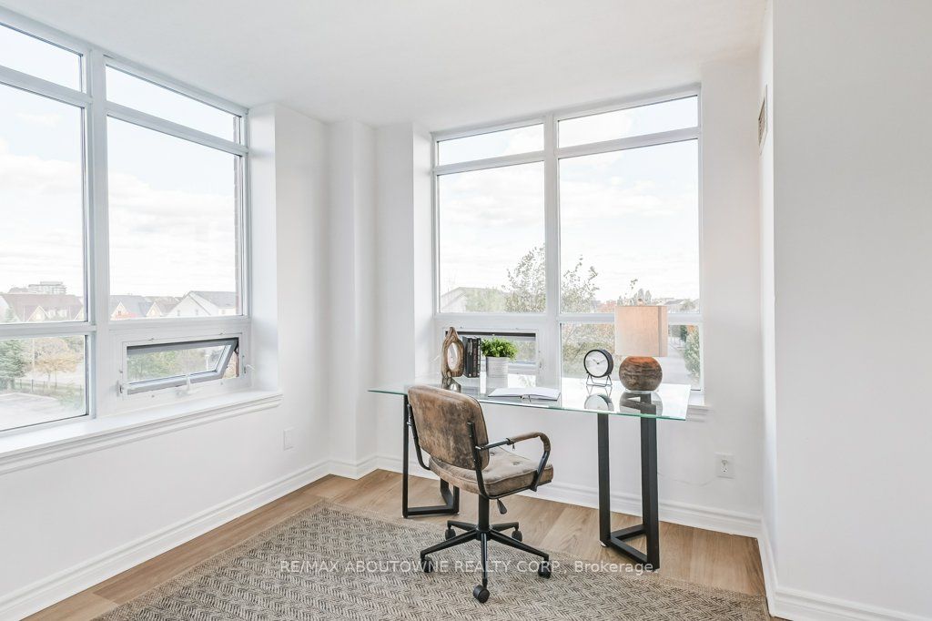 5 – 2325 Central Park Drive, Oakville ‣ W12477053 5 – 2325 Central Park Drive, Oakville ‣ W12477053