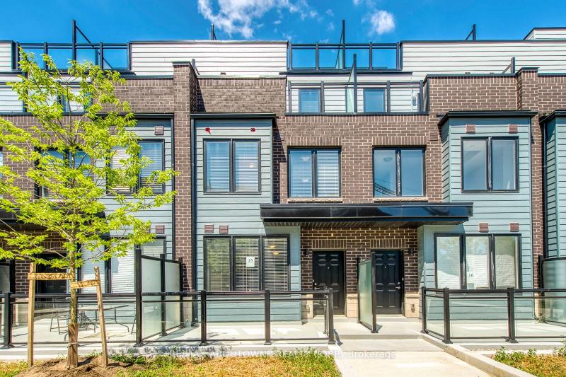 15 – 2212 Bromsgrove Road, Mississauga
