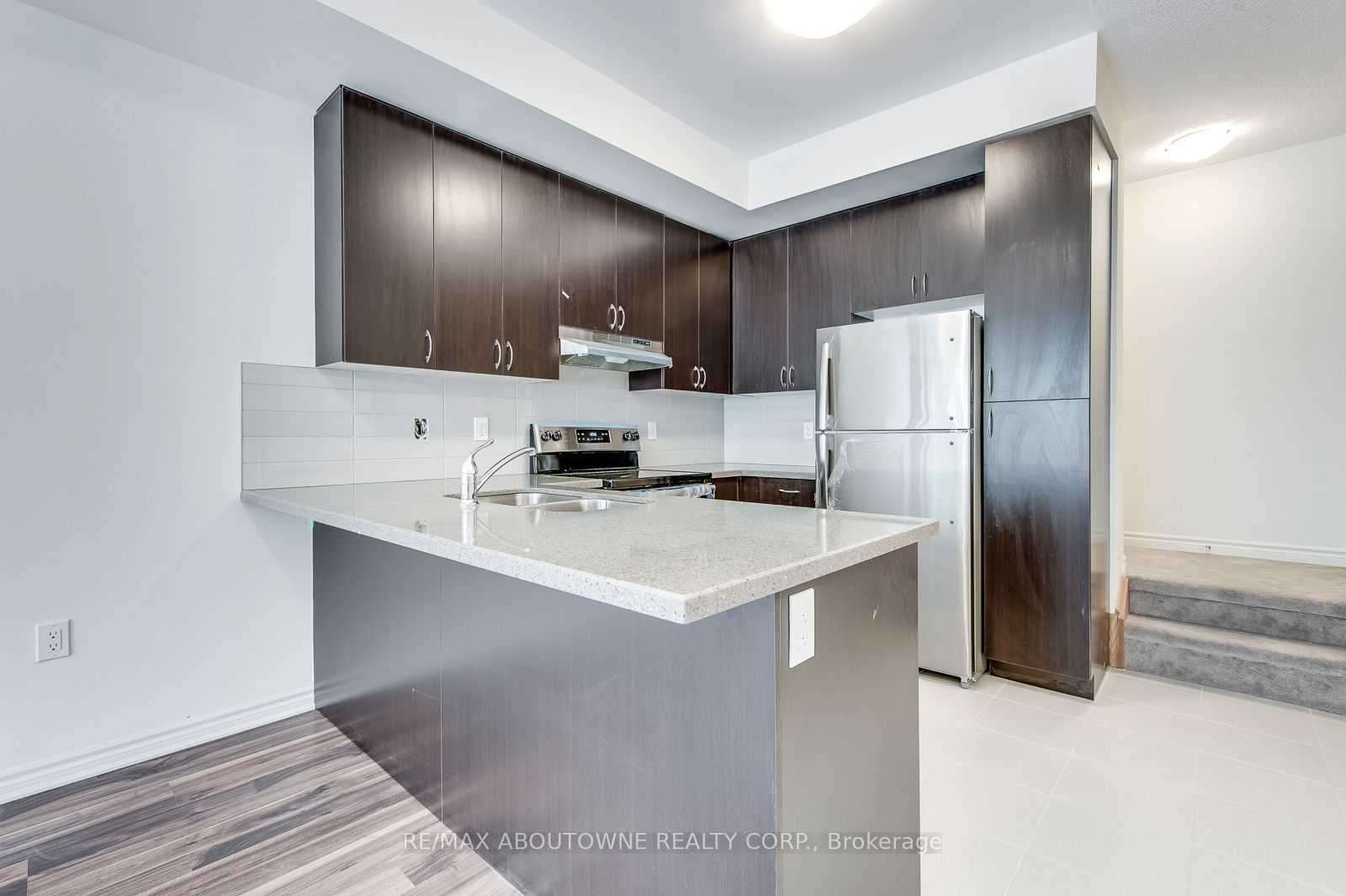 15 – 2212 Bromsgrove Road, Mississauga ‣ W12477067 15 – 2212 Bromsgrove Road, Mississauga ‣ W12477067
