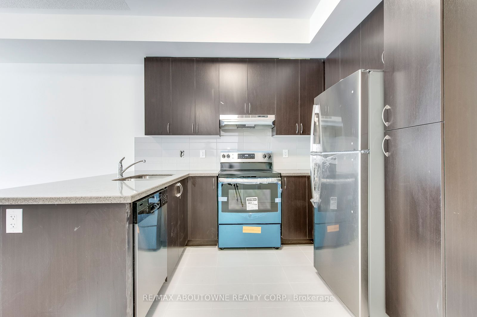 15 – 2212 Bromsgrove Road, Mississauga ‣ W12477067 15 – 2212 Bromsgrove Road, Mississauga ‣ W12477067