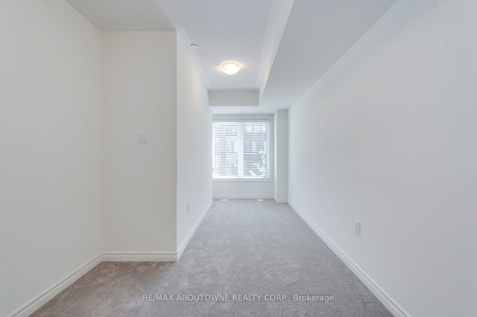 15 – 2212 Bromsgrove Road, Mississauga ‣ W12477067 15 – 2212 Bromsgrove Road, Mississauga ‣ W12477067