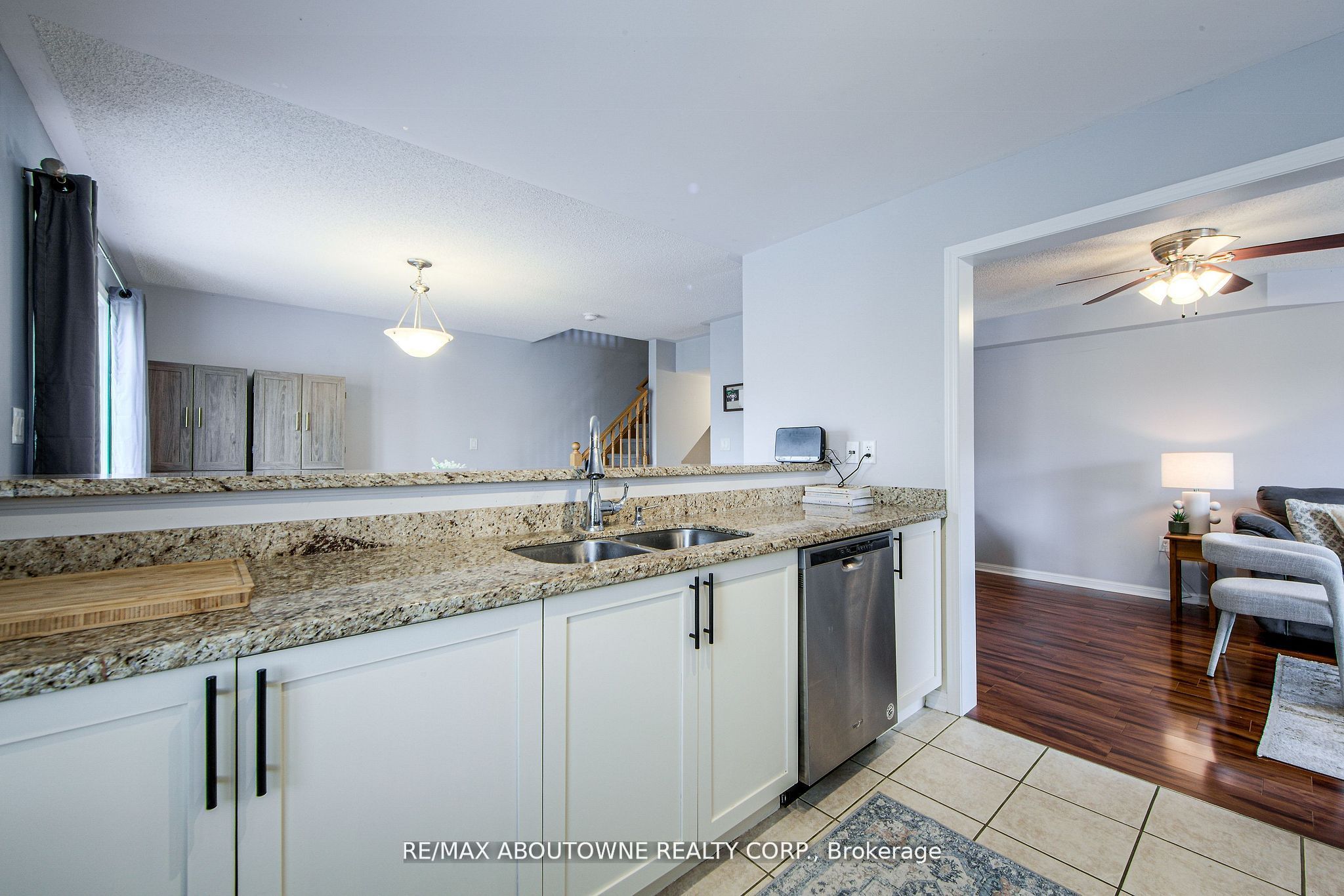 911 Deverell Place, Milton ‣ W12478073 911 Deverell Place, Milton ‣ W12478073