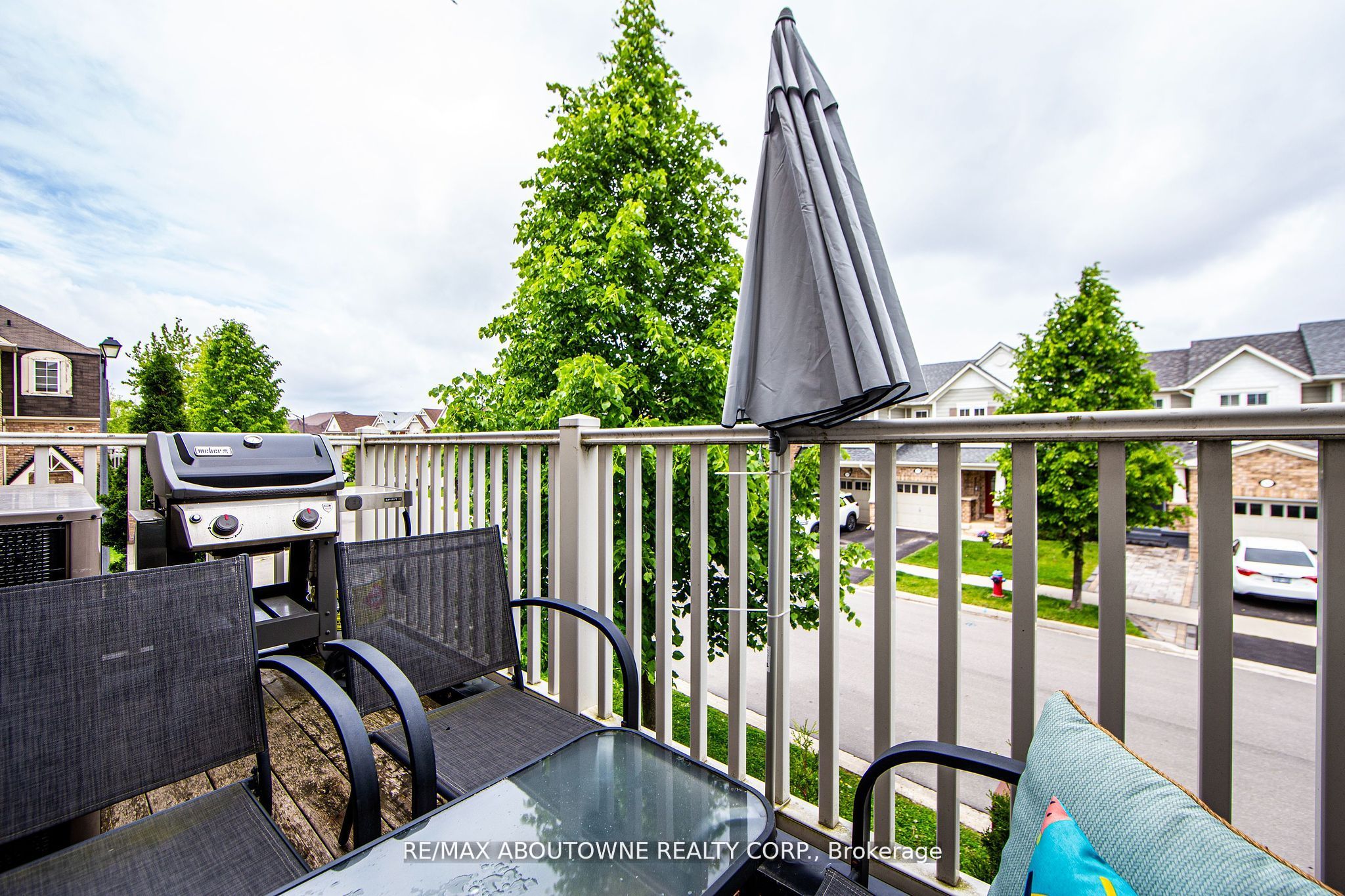 911 Deverell Place, Milton ‣ W12478073 911 Deverell Place, Milton ‣ W12478073
