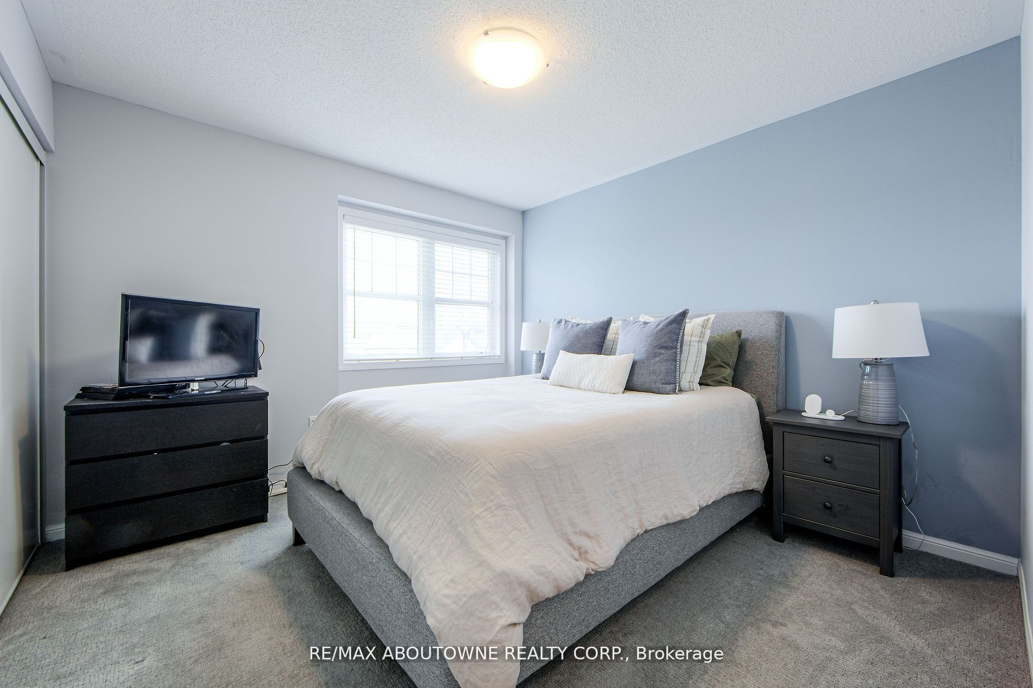 911 Deverell Place, Milton ‣ W12478073 911 Deverell Place, Milton ‣ W12478073