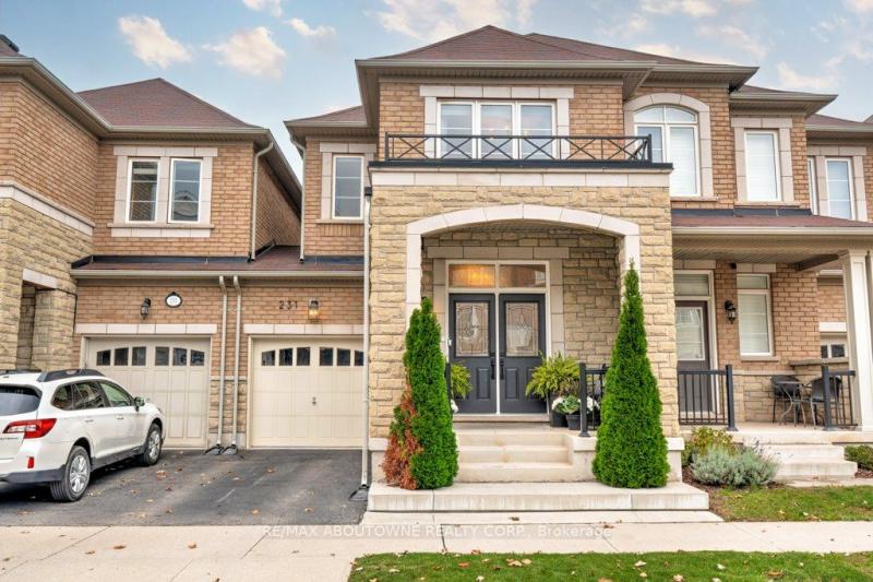 231 Sarah Cline Drive, Oakville