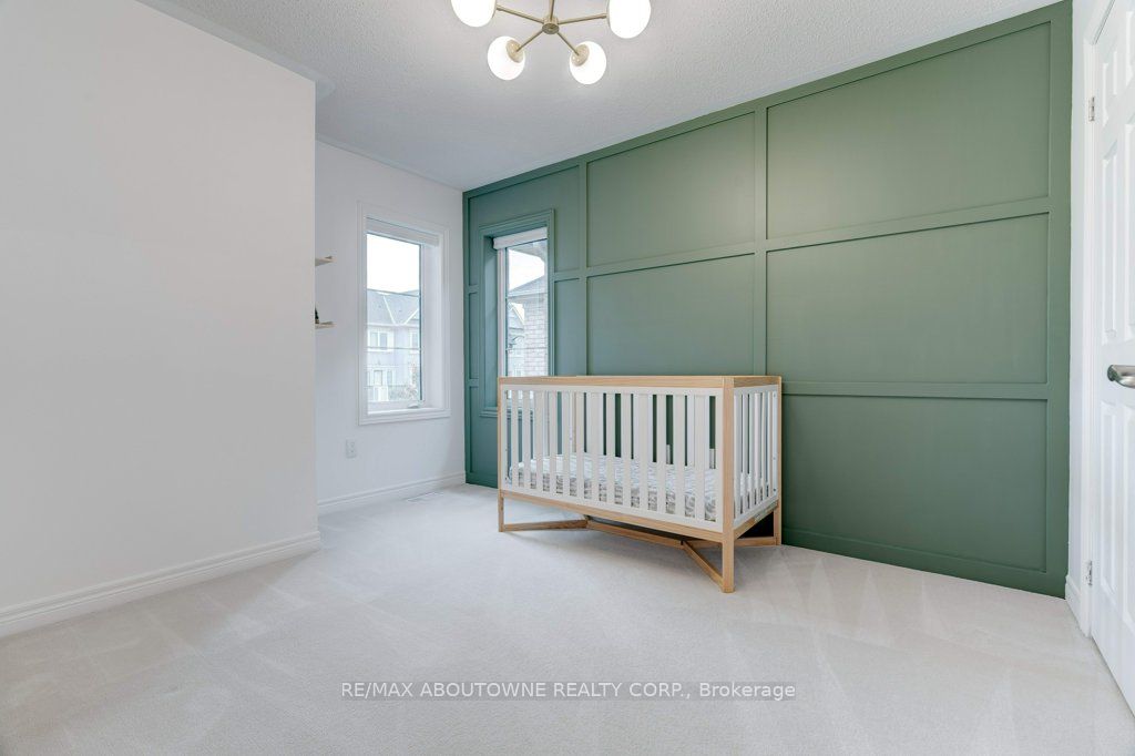 231 Sarah Cline Drive, Oakville ‣ W12478306 231 Sarah Cline Drive, Oakville ‣ W12478306