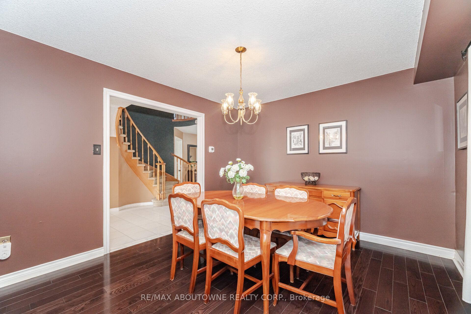 3704 Ketchum Court, Mississauga ‣ W12480590 3704 Ketchum Court, Mississauga ‣ W12480590