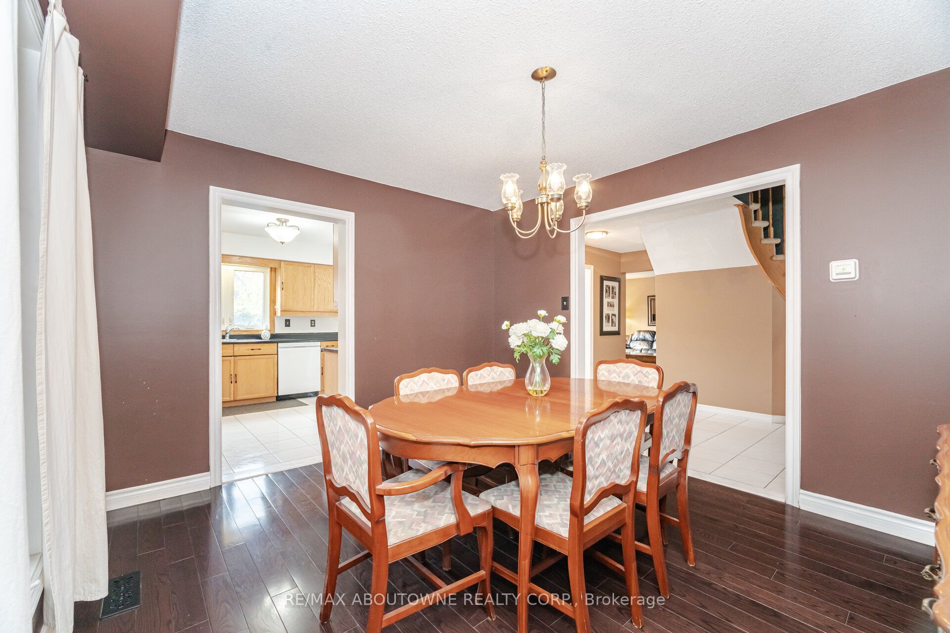 3704 Ketchum Court, Mississauga ‣ W12480590 3704 Ketchum Court, Mississauga ‣ W12480590
