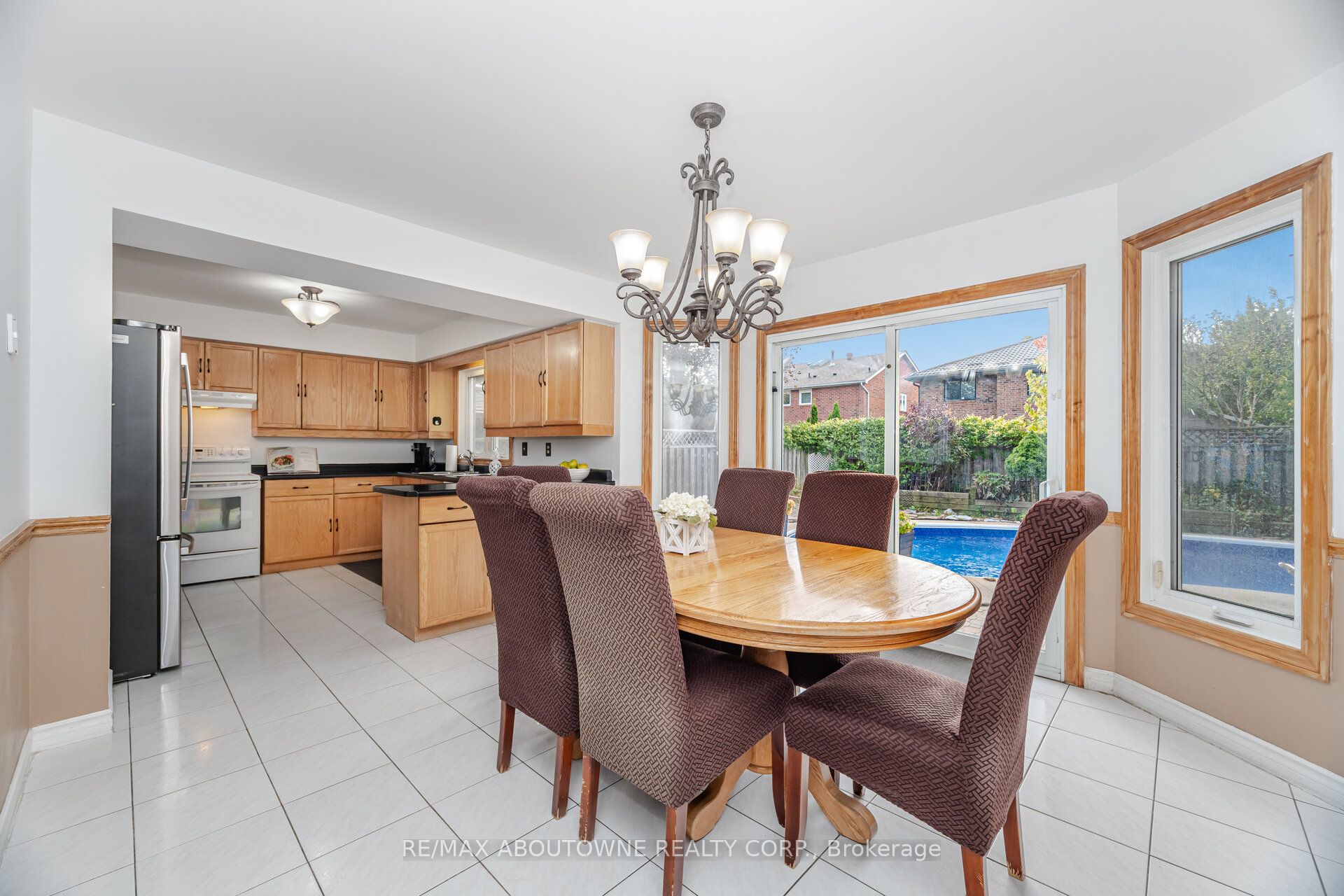3704 Ketchum Court, Mississauga ‣ W12480590 3704 Ketchum Court, Mississauga ‣ W12480590