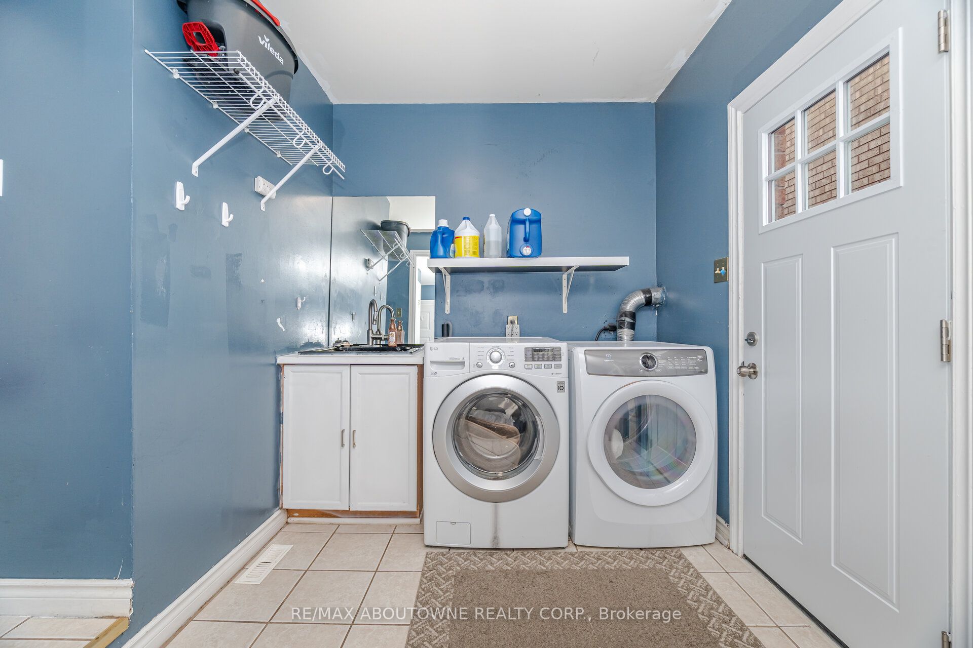 3704 Ketchum Court, Mississauga ‣ W12480590 3704 Ketchum Court, Mississauga ‣ W12480590