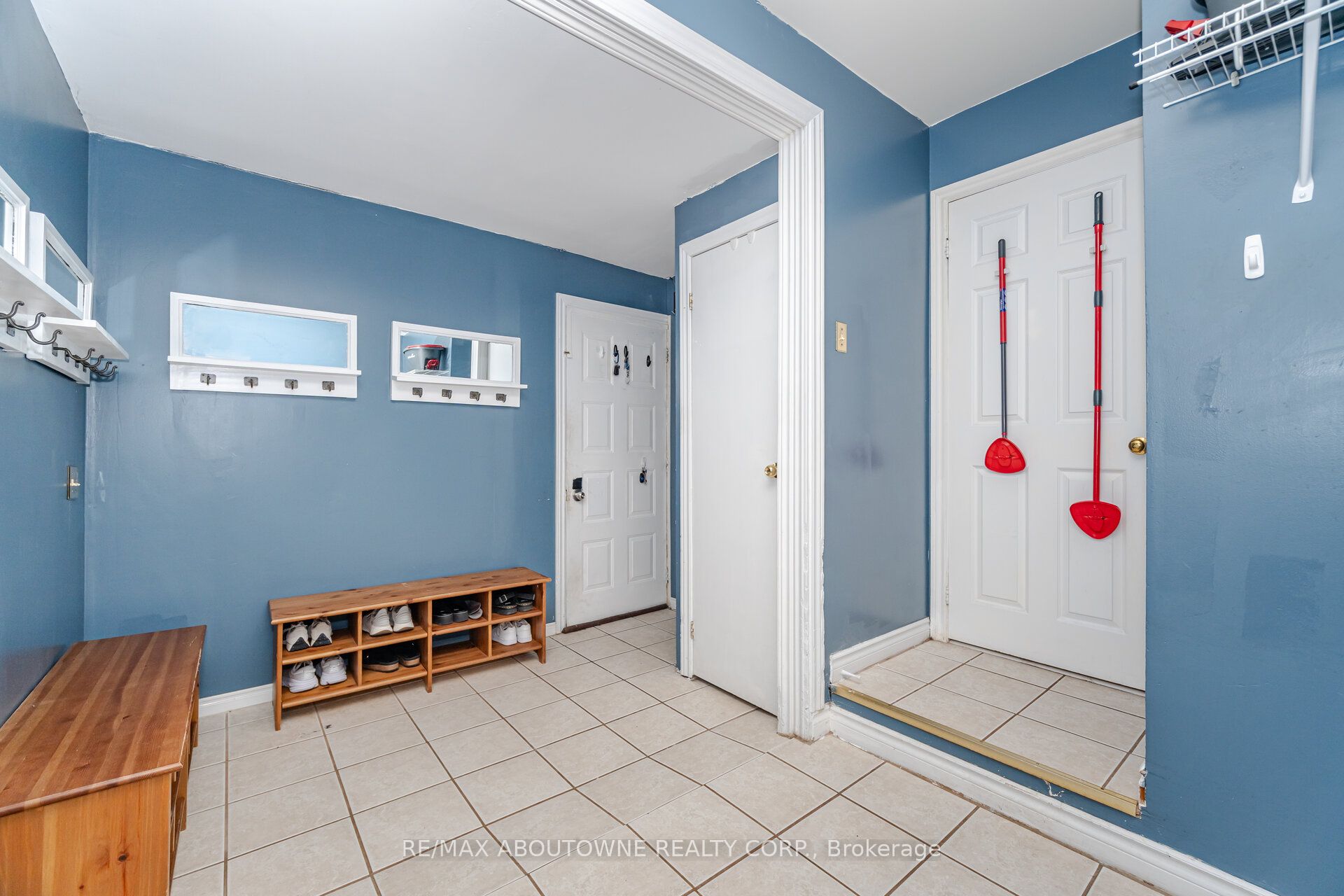 3704 Ketchum Court, Mississauga ‣ W12480590 3704 Ketchum Court, Mississauga ‣ W12480590