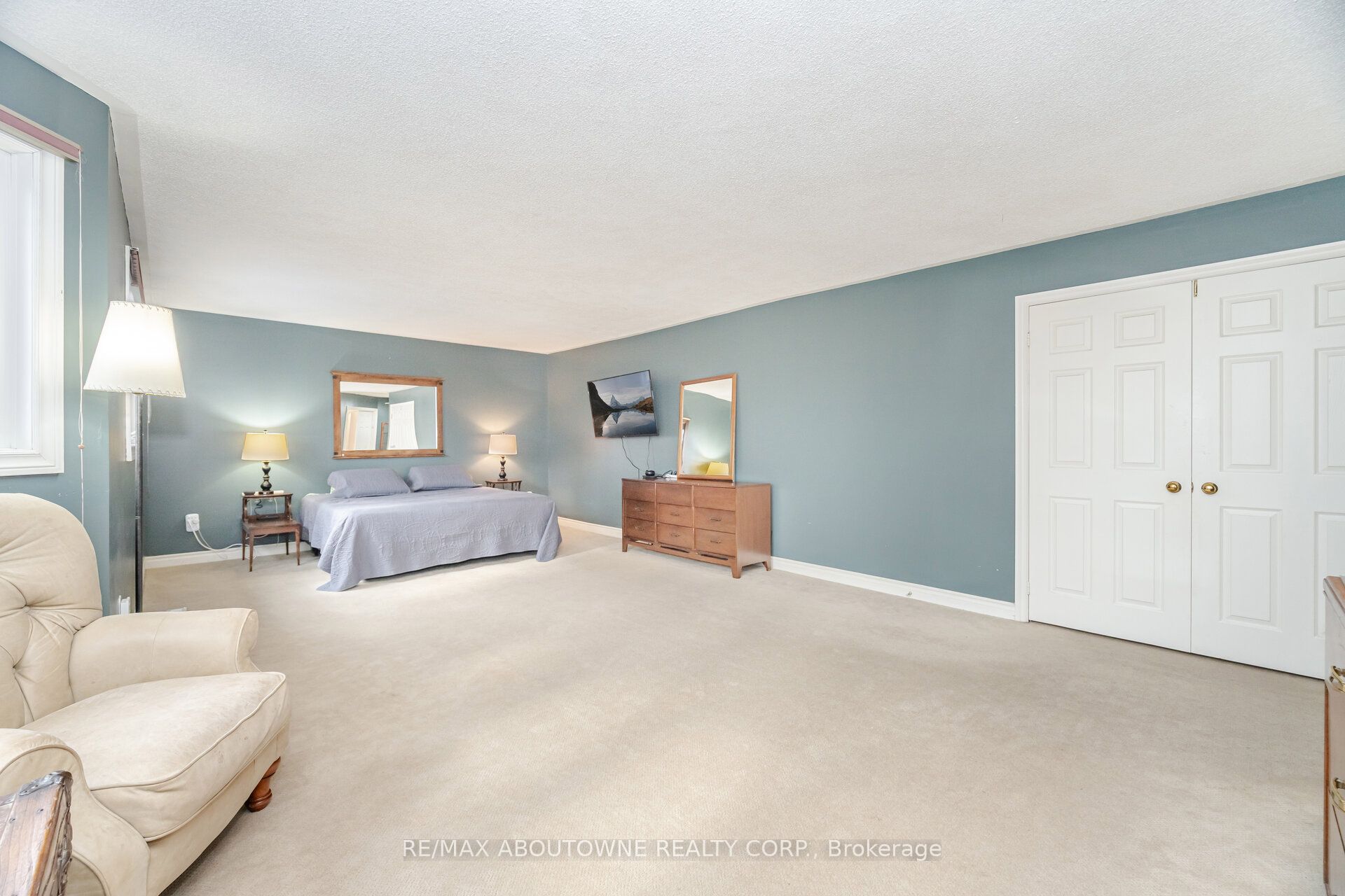 3704 Ketchum Court, Mississauga ‣ W12480590 3704 Ketchum Court, Mississauga ‣ W12480590