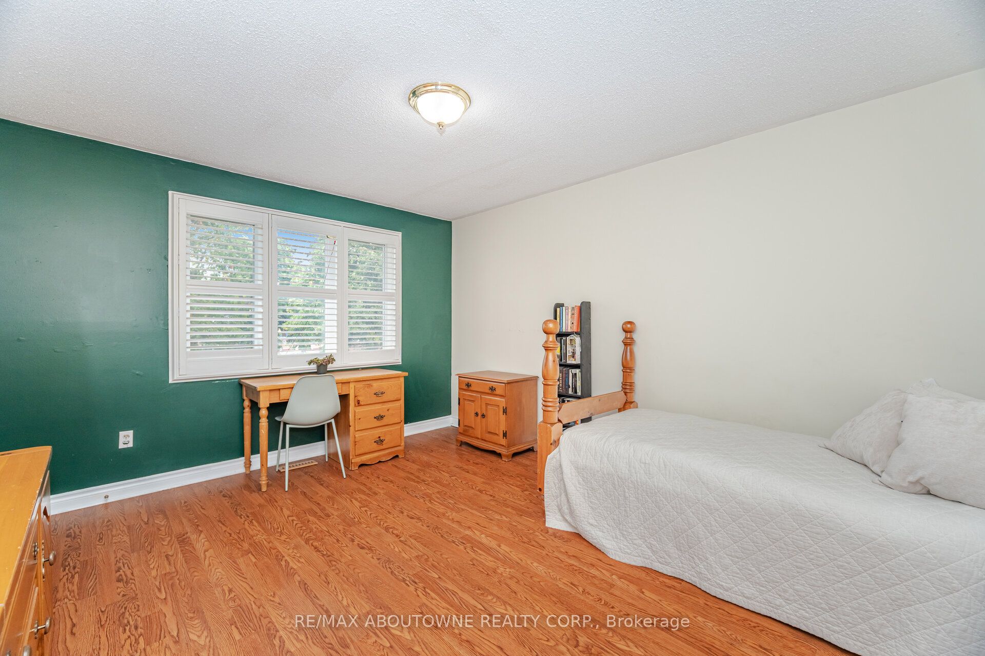 3704 Ketchum Court, Mississauga ‣ W12480590 3704 Ketchum Court, Mississauga ‣ W12480590
