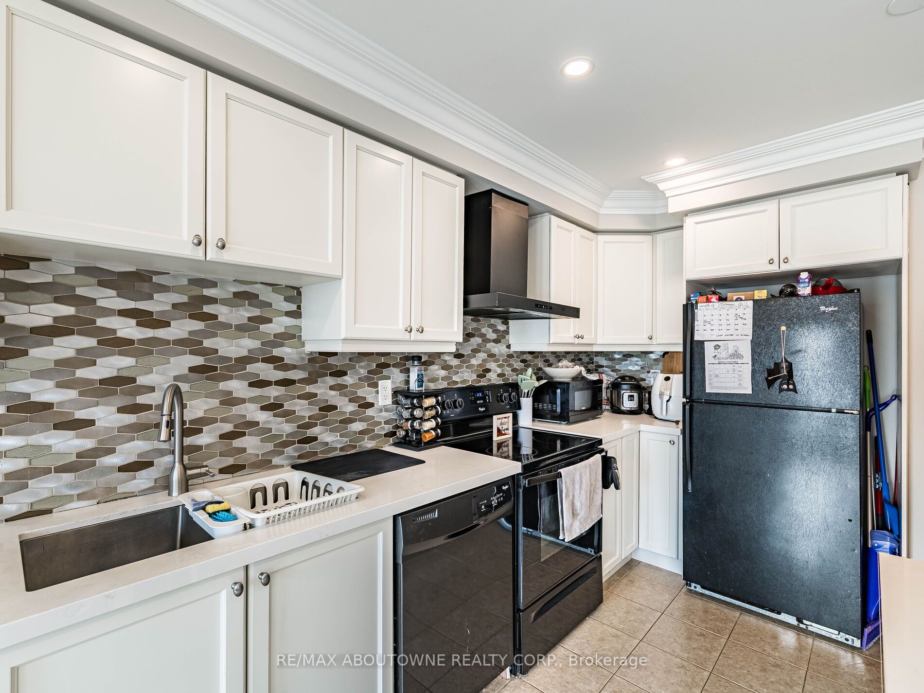 6020 Derry Road, Milton ‣ W12482723 6020 Derry Road, Milton ‣ W12482723