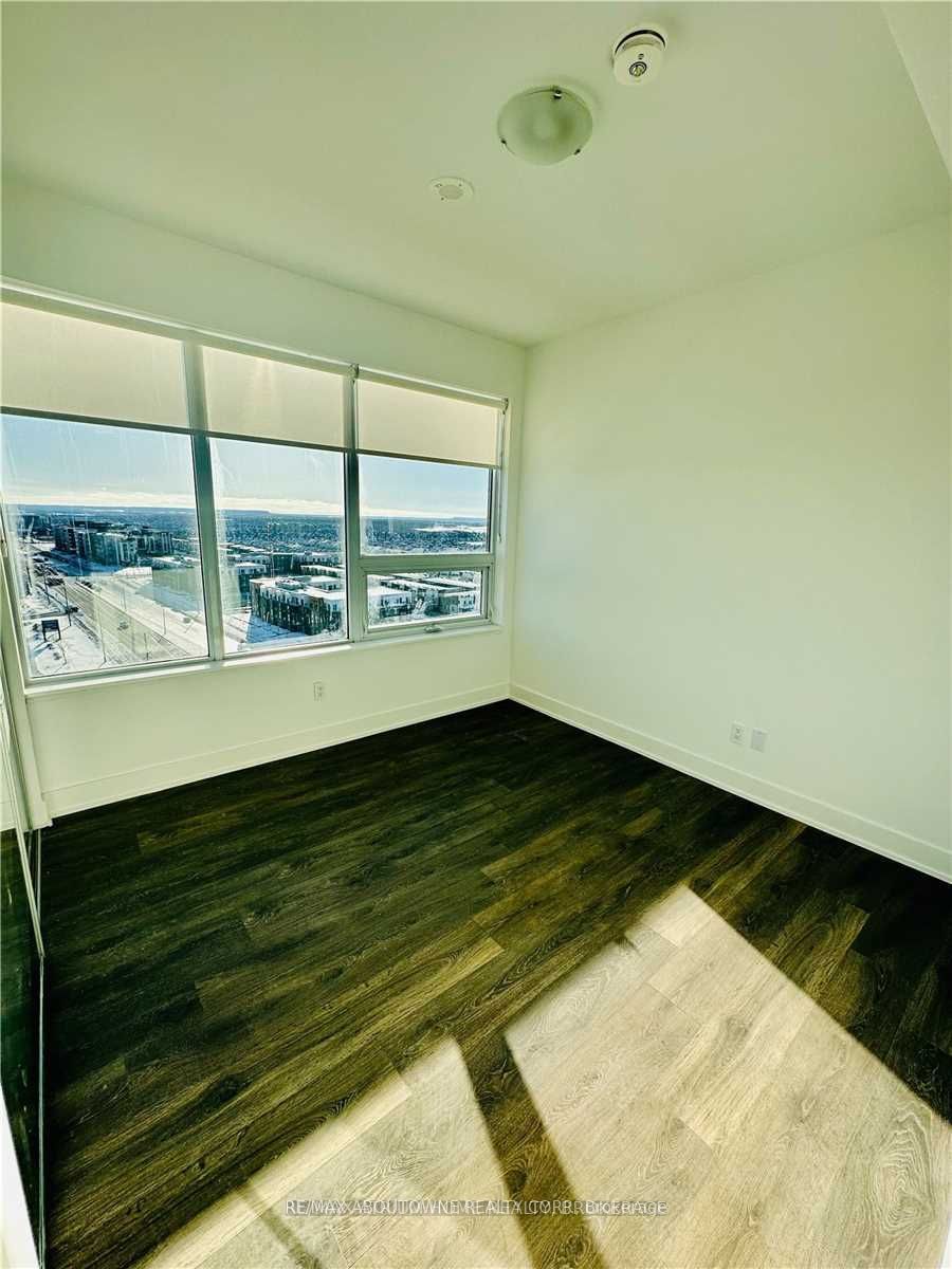 13 – 2489 Taunton Road, Oakville ‣ W12484941 13 – 2489 Taunton Road, Oakville ‣ W12484941