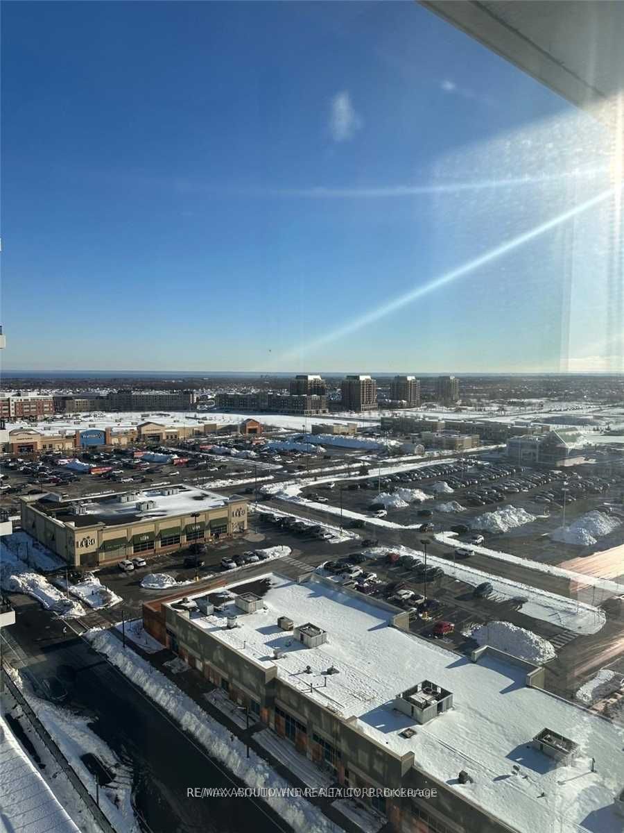 13 – 2489 Taunton Road, Oakville ‣ W12484941 13 – 2489 Taunton Road, Oakville ‣ W12484941