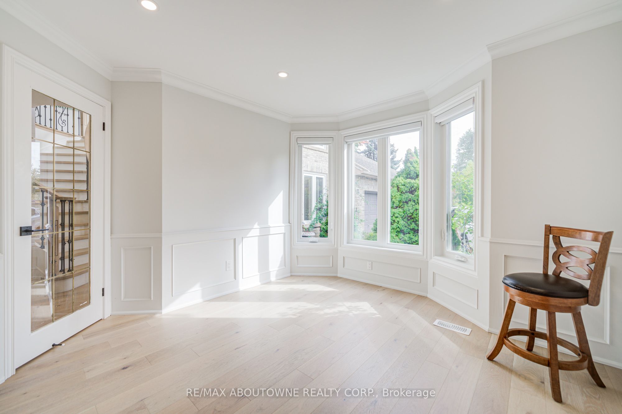 1248 Old Colony Road, Oakville ‣ W12485195 1248 Old Colony Road, Oakville ‣ W12485195