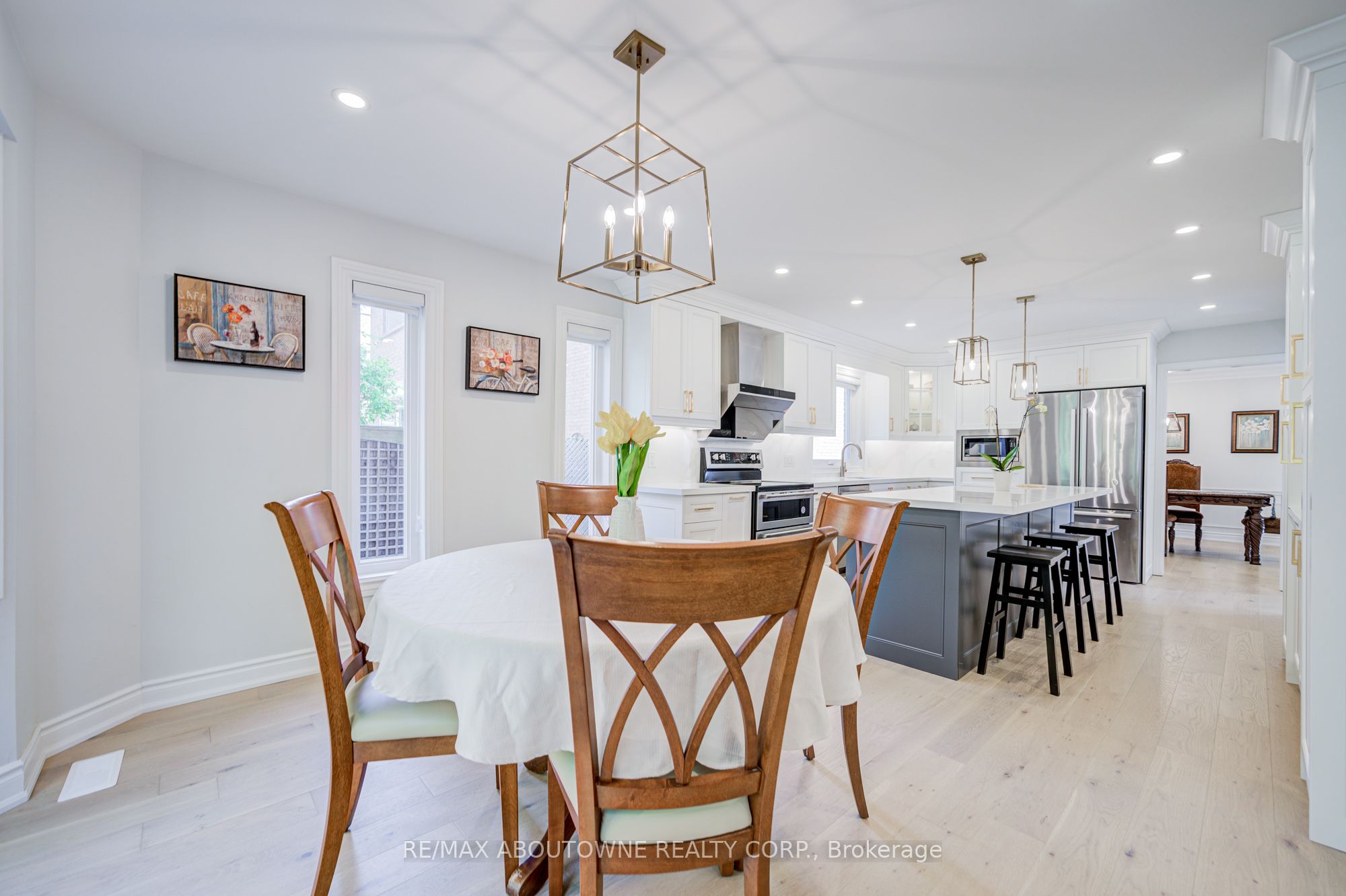 1248 Old Colony Road, Oakville ‣ W12485195 1248 Old Colony Road, Oakville ‣ W12485195