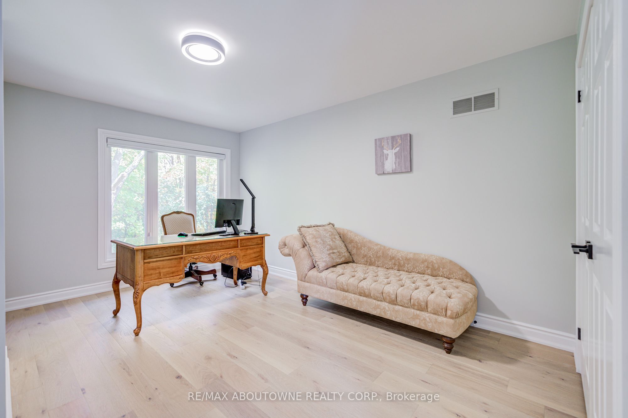 1248 Old Colony Road, Oakville ‣ W12485195 1248 Old Colony Road, Oakville ‣ W12485195