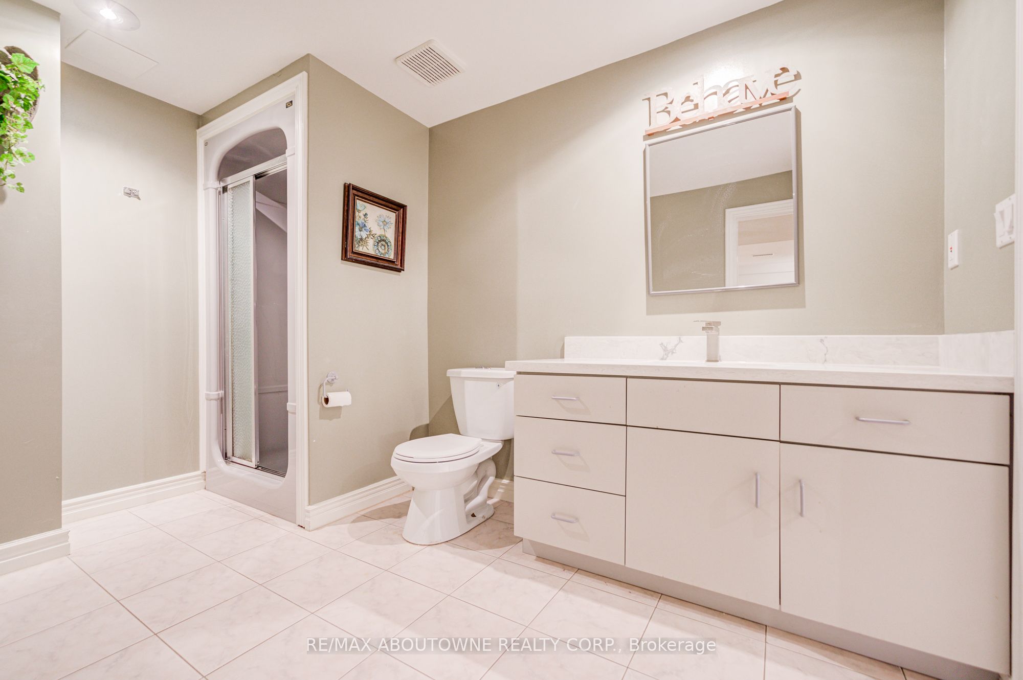 1248 Old Colony Road, Oakville ‣ W12485195 1248 Old Colony Road, Oakville ‣ W12485195