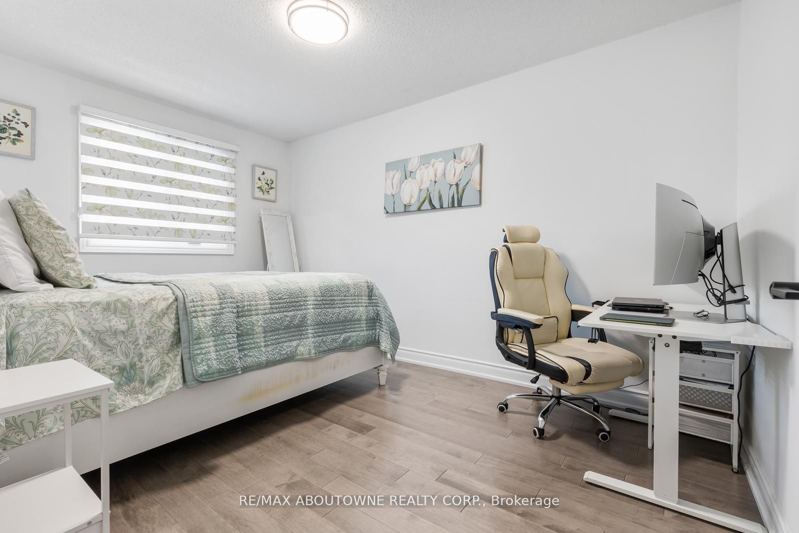 1118 Avondale Drive, Oakville ‣ W12485320 1118 Avondale Drive, Oakville ‣ W12485320