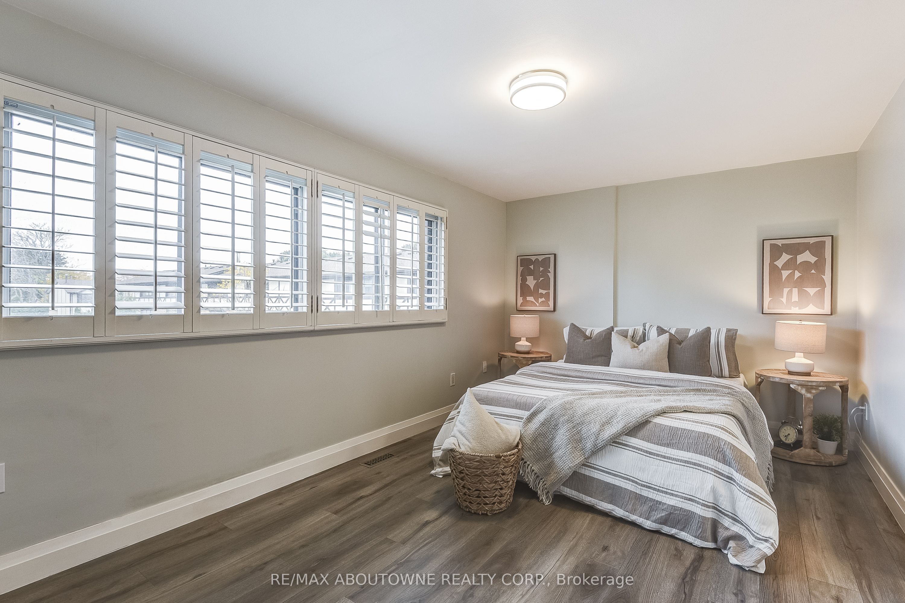 6 – 2 Bradbrook Road, Toronto W08 ‣ W12486261 6 – 2 Bradbrook Road, Toronto W08 ‣ W12486261