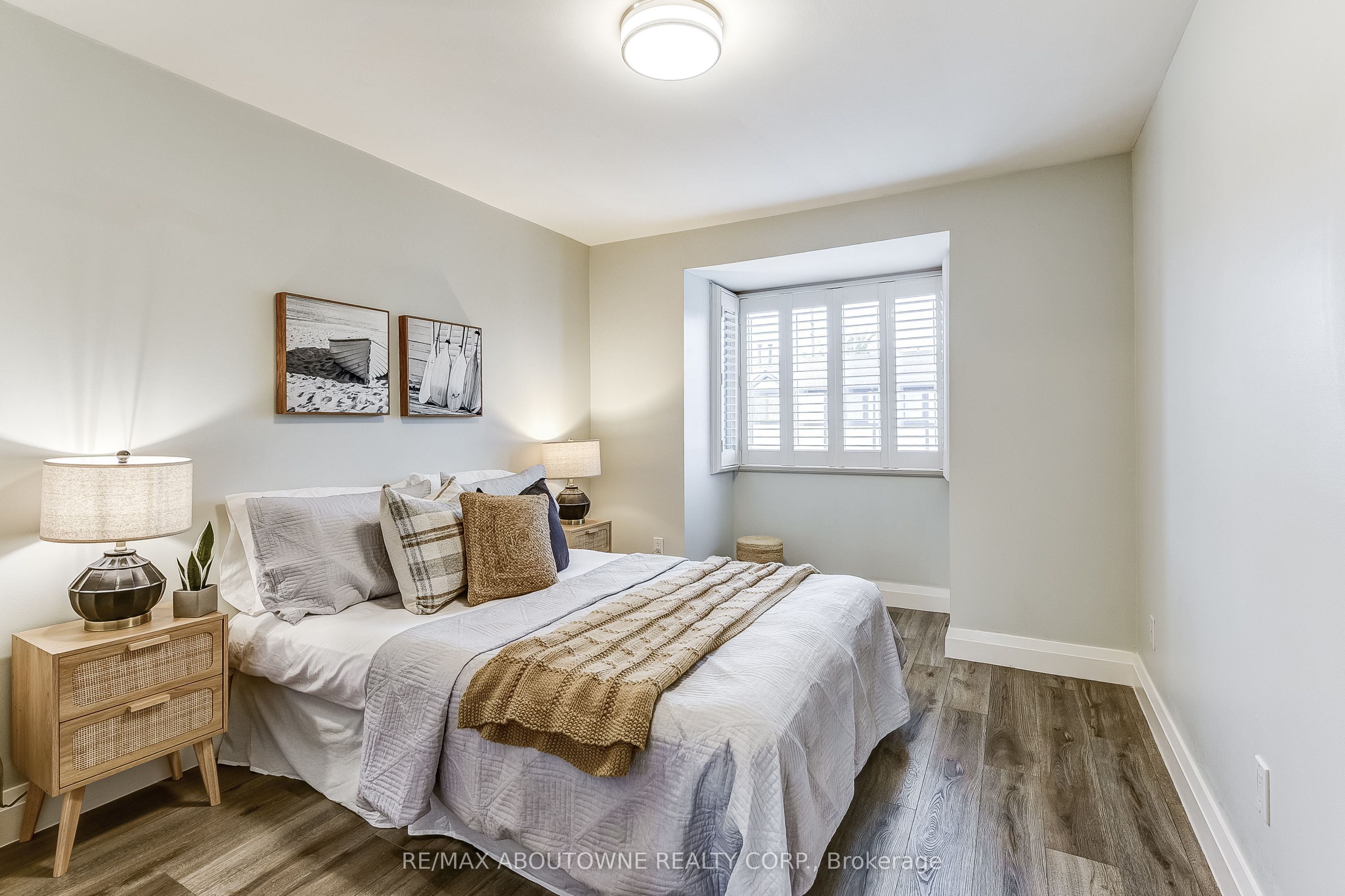 6 – 2 Bradbrook Road, Toronto W08 ‣ W12486261 6 – 2 Bradbrook Road, Toronto W08 ‣ W12486261