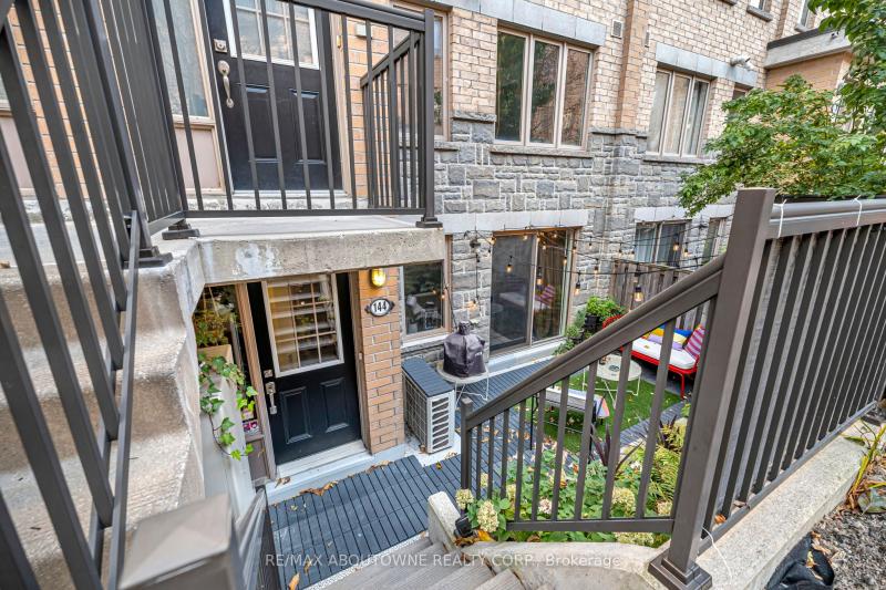 44 – 12 Foundry Avenue, Toronto W02