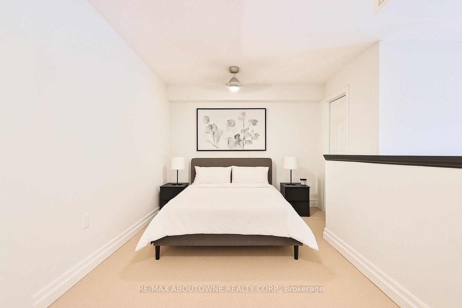 15 – 185 Robinson Street, Oakville ‣ W12502118 15 – 185 Robinson Street, Oakville ‣ W12502118