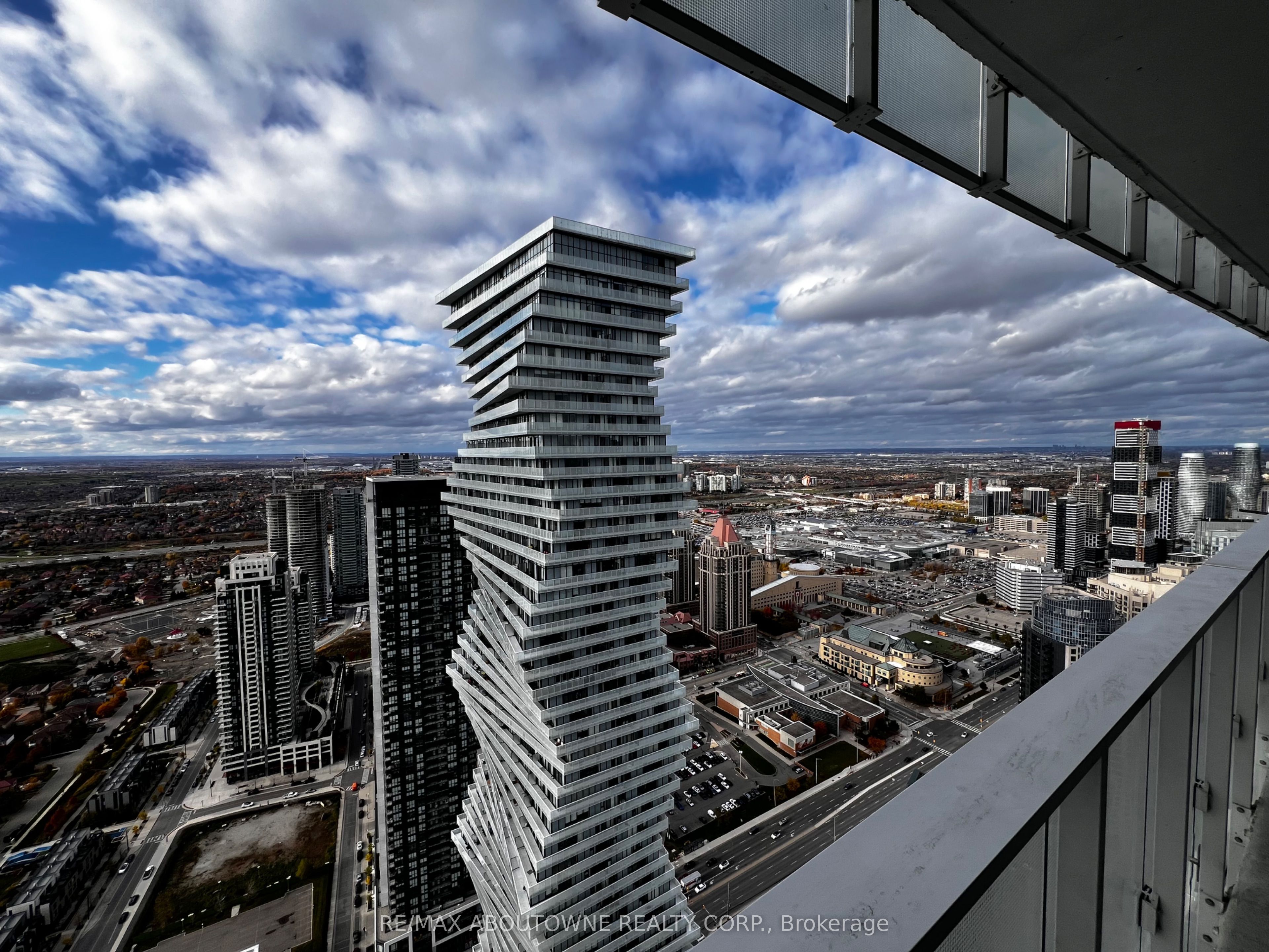 11 – 3883 Quartz Road, Mississauga ‣ W12504406 11 – 3883 Quartz Road, Mississauga ‣ W12504406