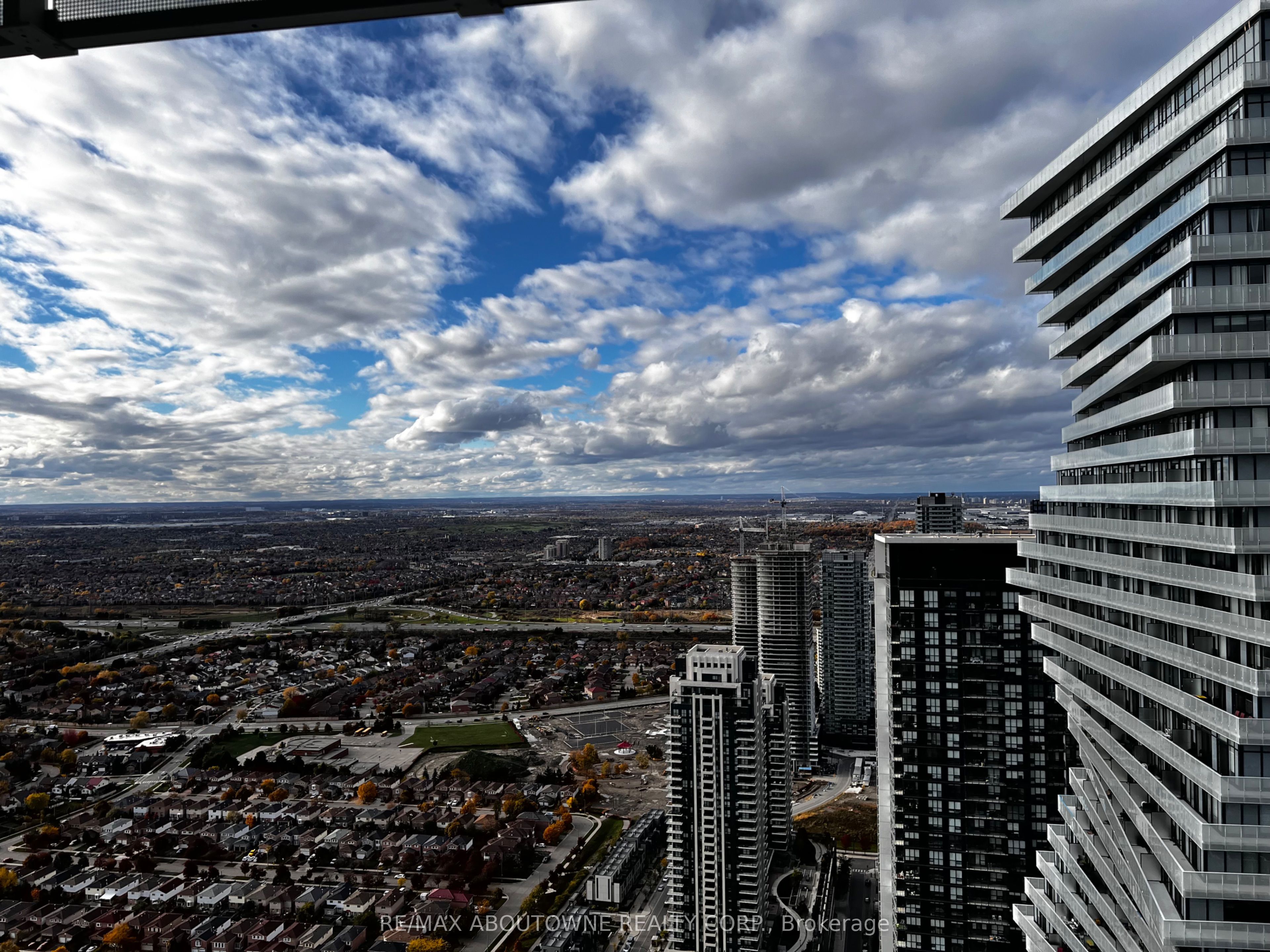 11 – 3883 Quartz Road, Mississauga ‣ W12504406 11 – 3883 Quartz Road, Mississauga ‣ W12504406