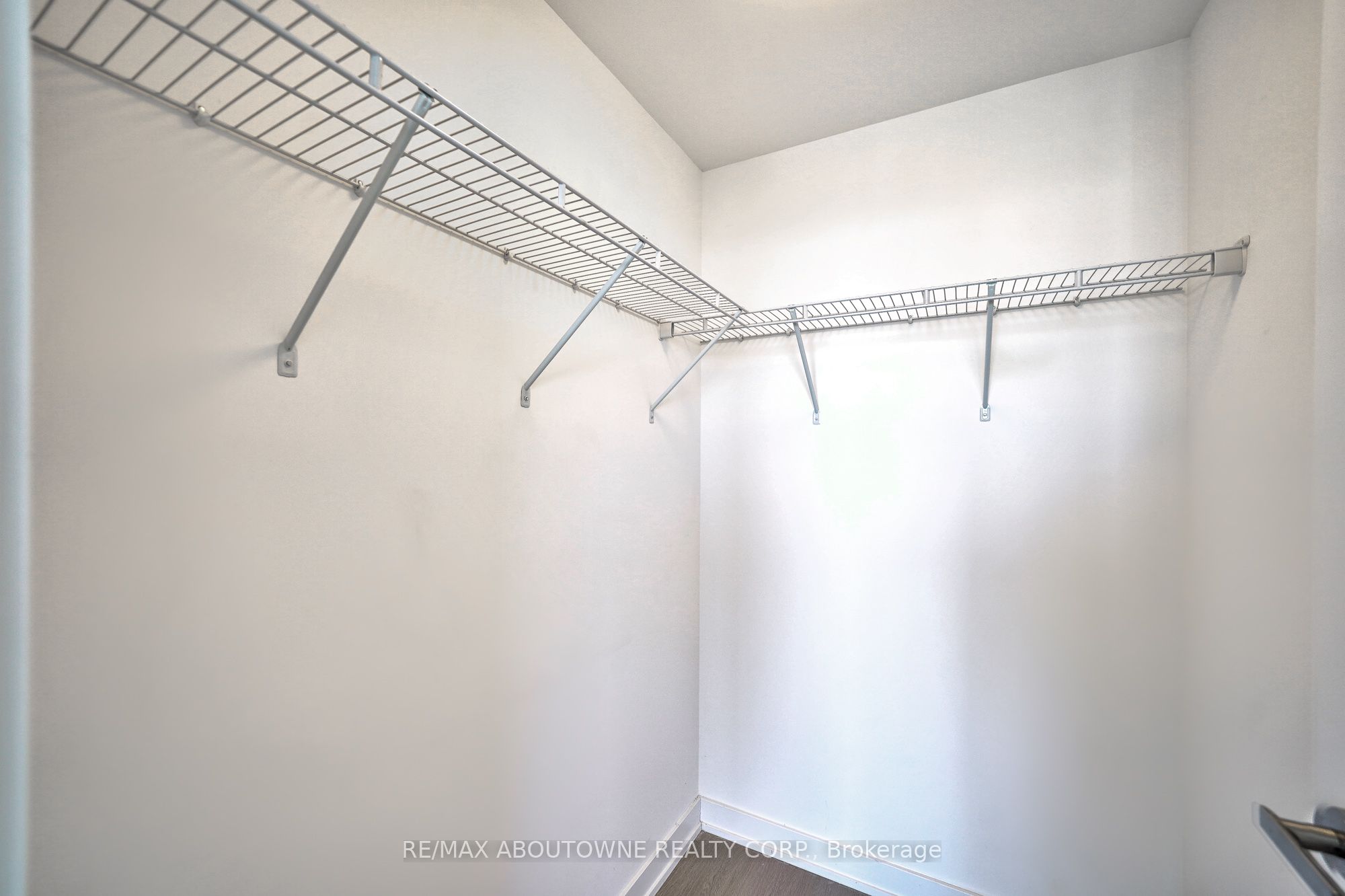 11 – 3883 Quartz Road, Mississauga ‣ W12504406 11 – 3883 Quartz Road, Mississauga ‣ W12504406