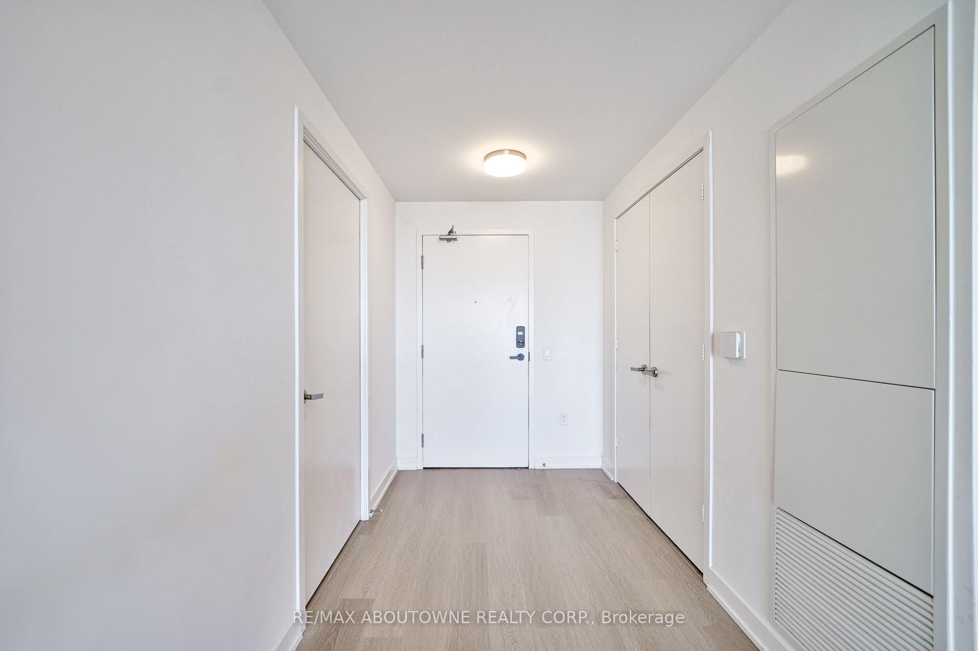 11 – 3883 Quartz Road, Mississauga ‣ W12504406 11 – 3883 Quartz Road, Mississauga ‣ W12504406