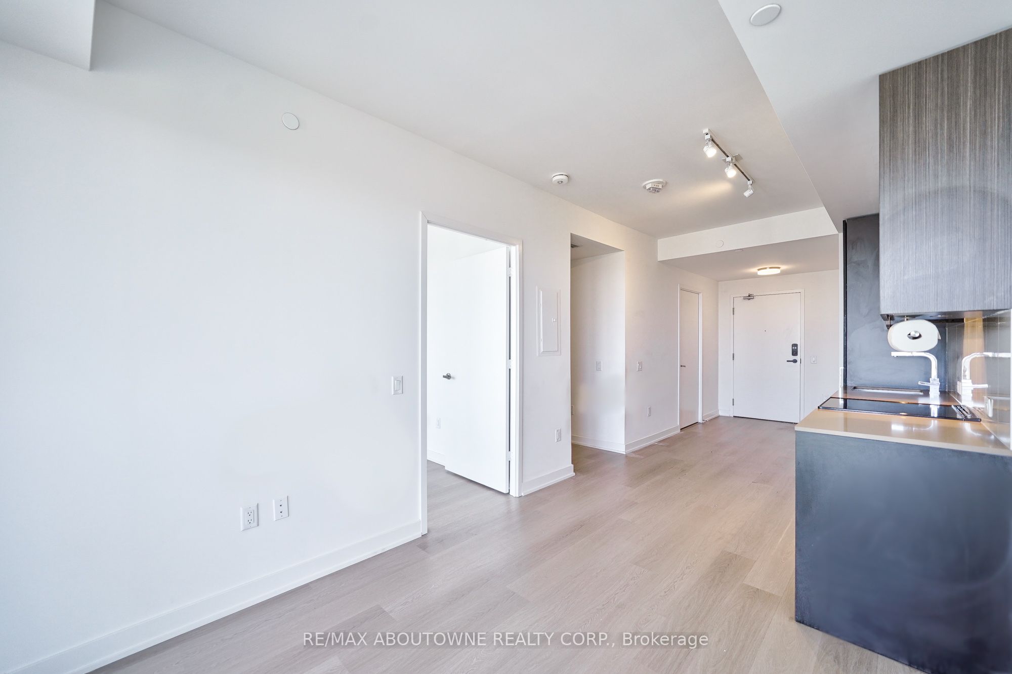 11 – 3883 Quartz Road, Mississauga ‣ W12504406 11 – 3883 Quartz Road, Mississauga ‣ W12504406