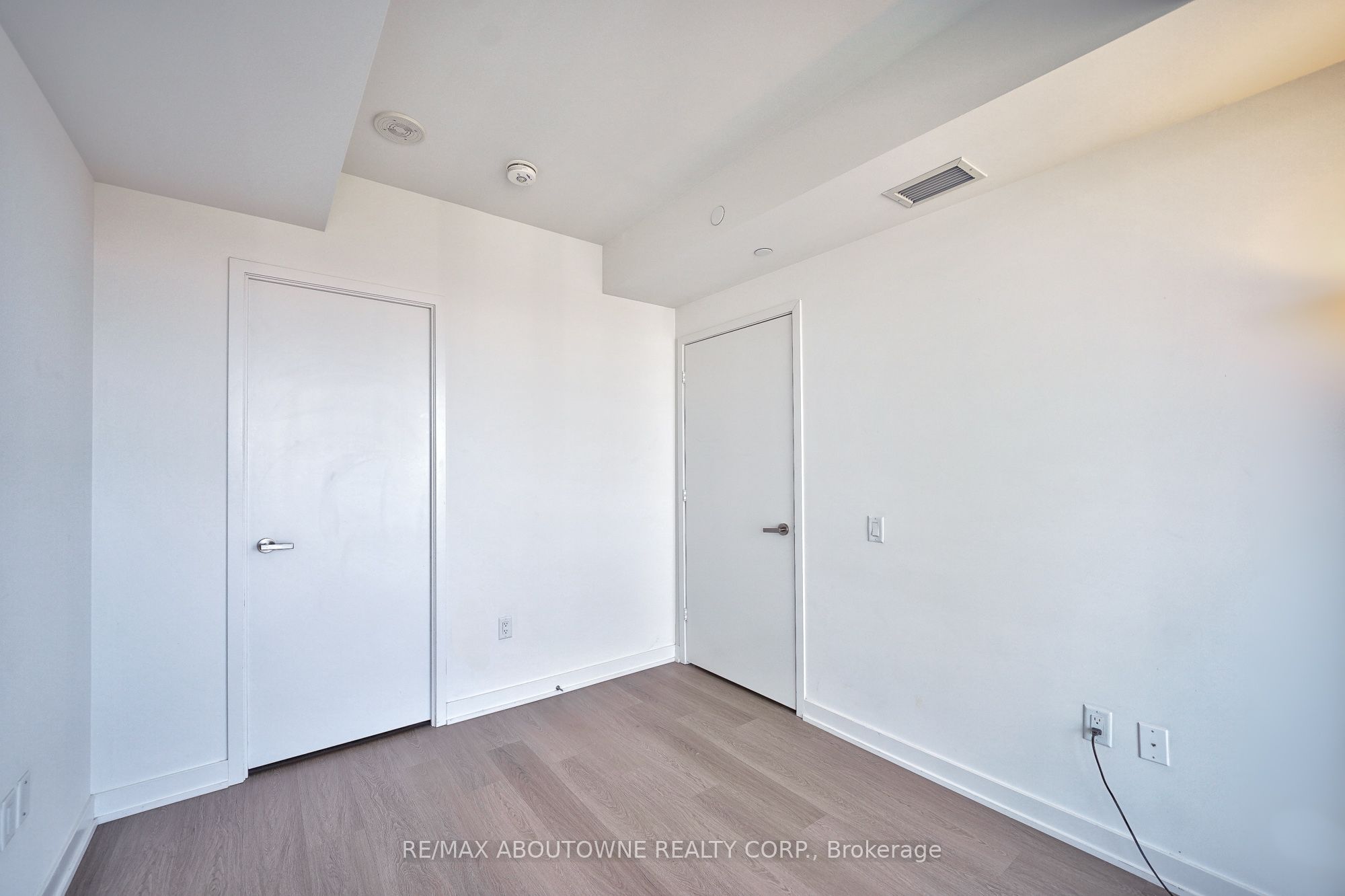 11 – 3883 Quartz Road, Mississauga ‣ W12504406 11 – 3883 Quartz Road, Mississauga ‣ W12504406