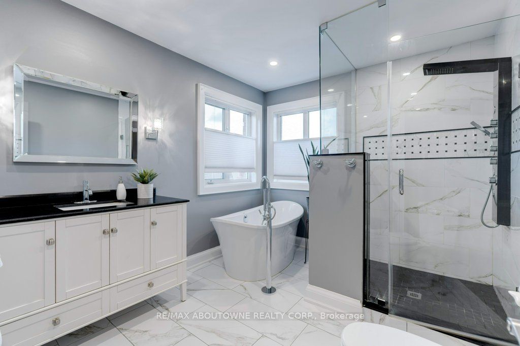 1485 Sandpiper Road, Oakville ‣ W12516620 1485 Sandpiper Road, Oakville ‣ W12516620