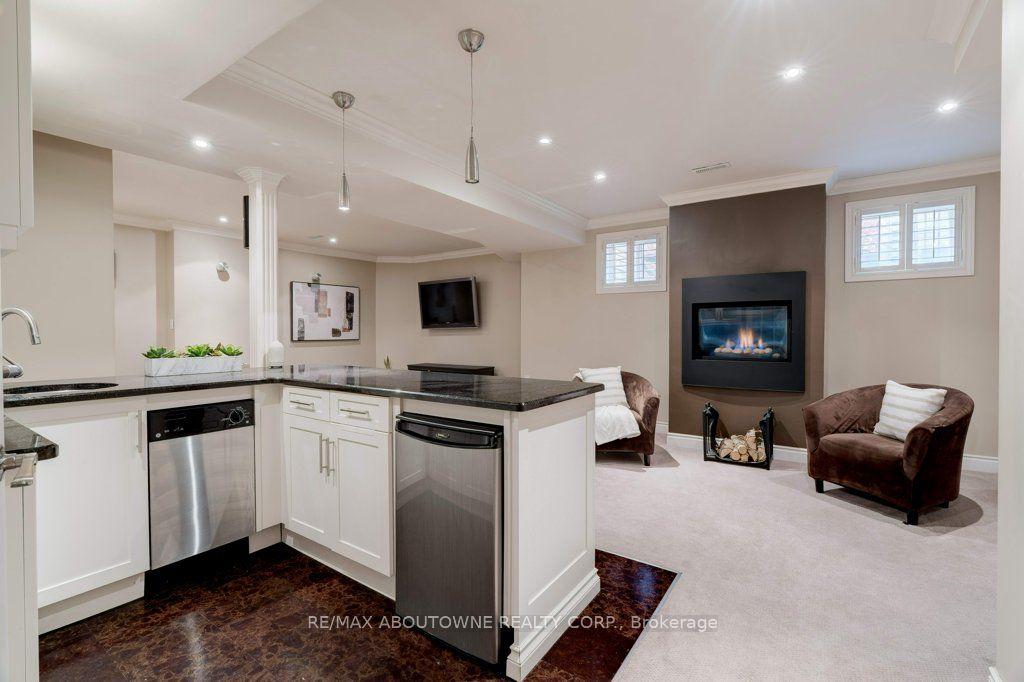 1485 Sandpiper Road, Oakville ‣ W12516620 1485 Sandpiper Road, Oakville ‣ W12516620