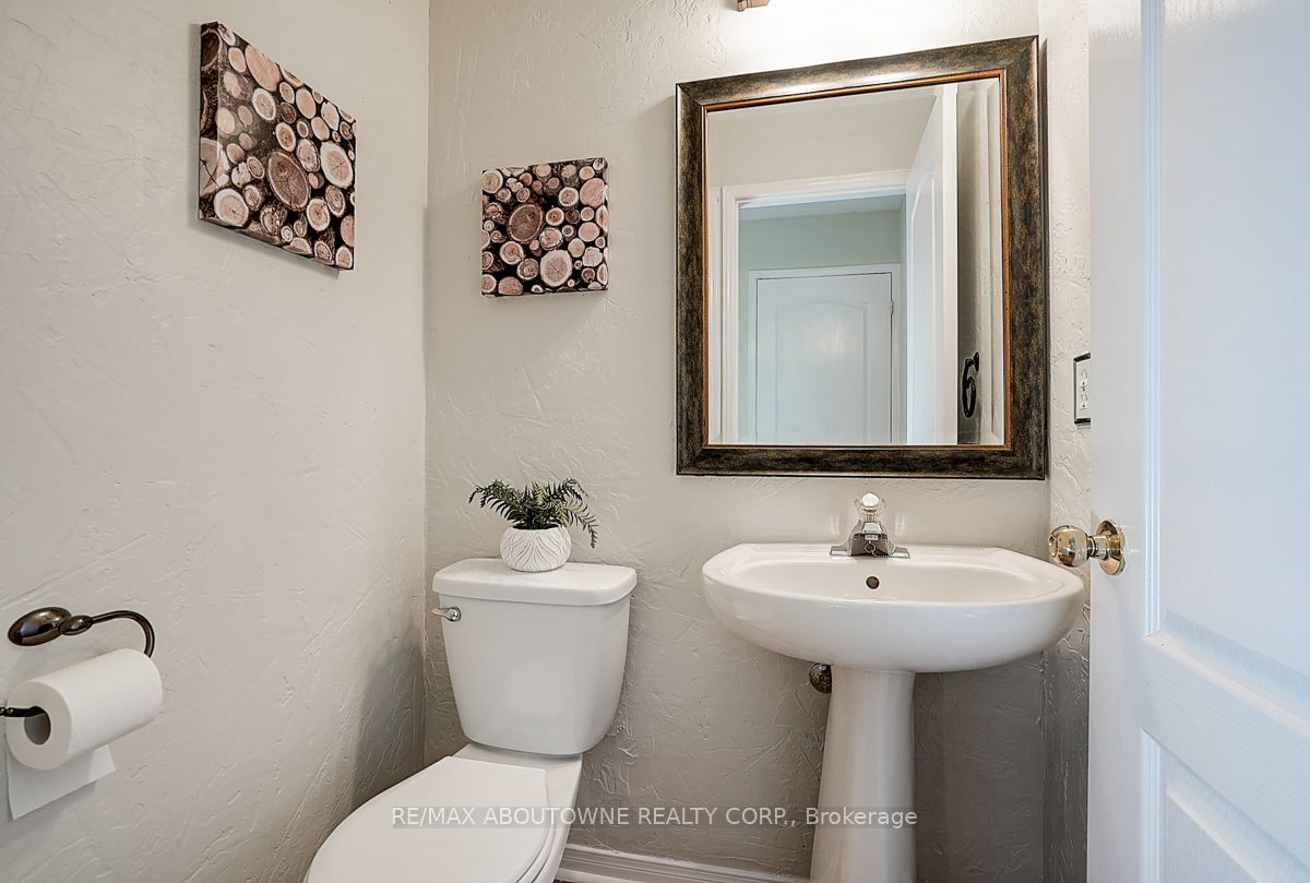 5575 Margarita Crescent, Mississauga ‣ W12522044 5575 Margarita Crescent, Mississauga ‣ W12522044