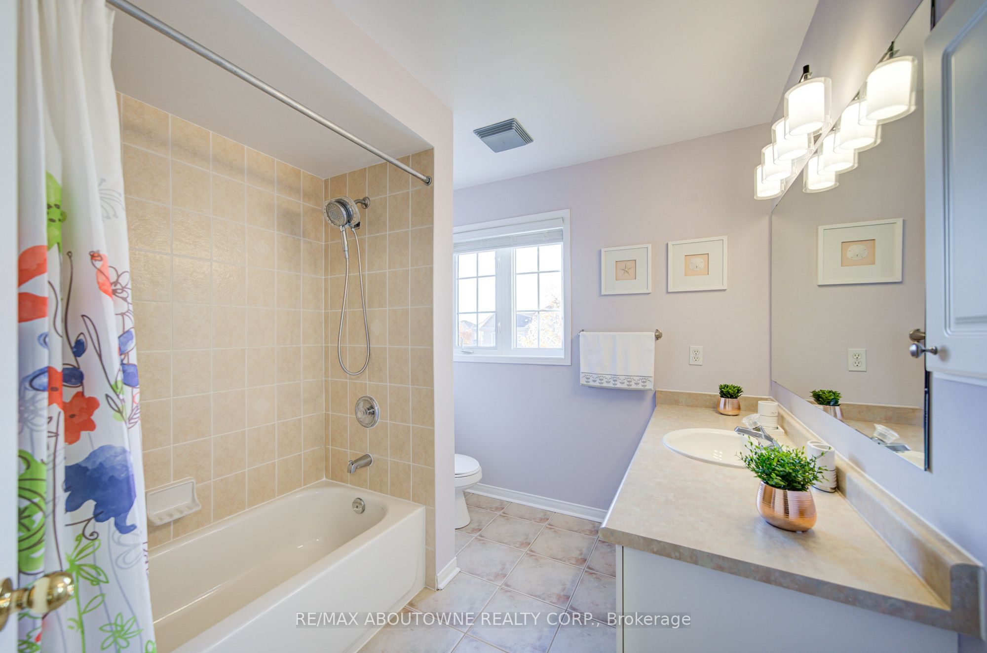 5575 Margarita Crescent, Mississauga ‣ W12522044 5575 Margarita Crescent, Mississauga ‣ W12522044