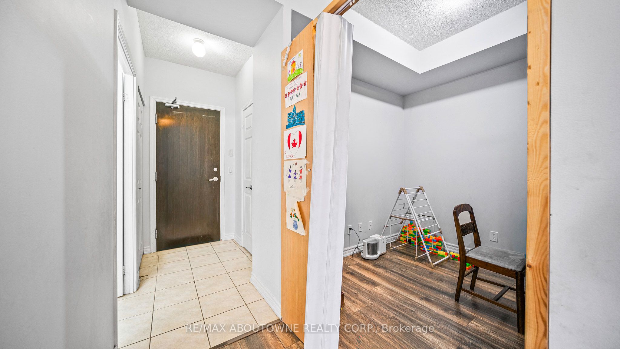 09 – 388 Prince of Wales Drive, Mississauga ‣ W12522336 09 – 388 Prince of Wales Drive, Mississauga ‣ W12522336